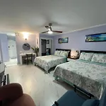 Amazing Waikiki Beach Condo 2Bed2Bath+Free Parking